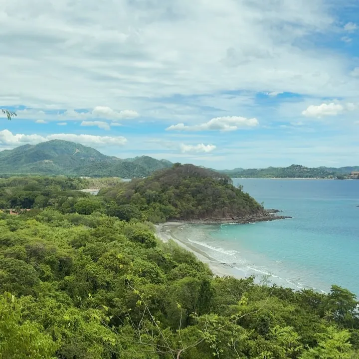 A green bay and turquoise sea, Costa Rica